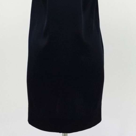 Theory W/Chain Black Silk Shift Dress - Picture 4 of 8